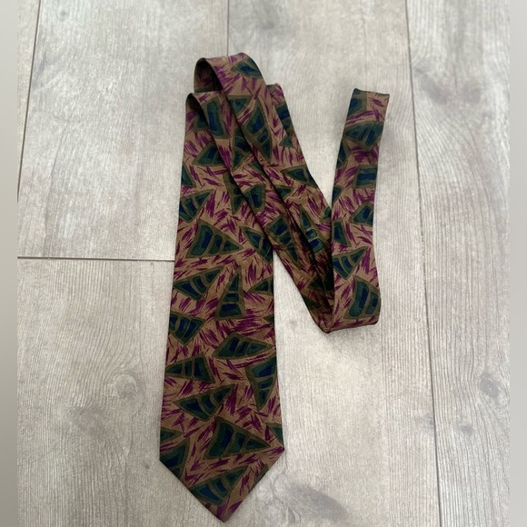 Vintage Giorgio Armani 100% Silk men’s tie - Picture 4 of 11